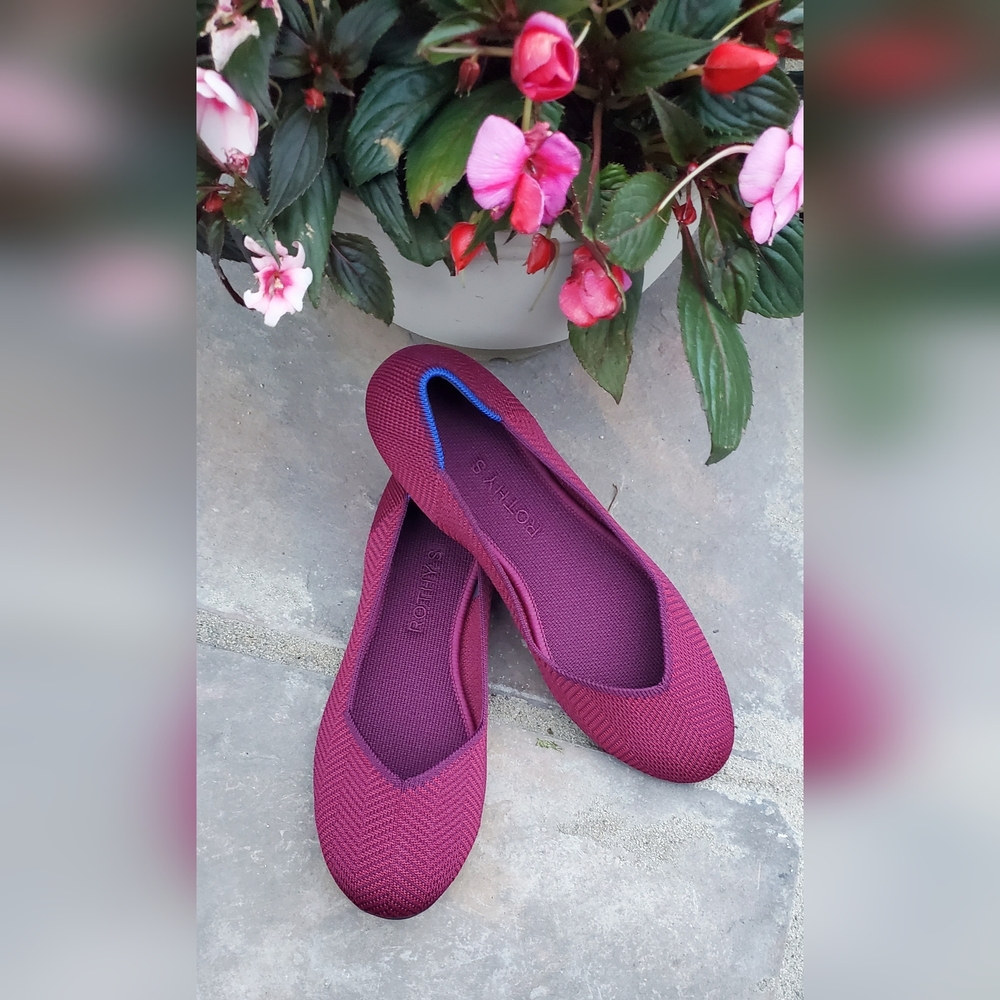 Rothys The Cabernet, Round Toe Flat